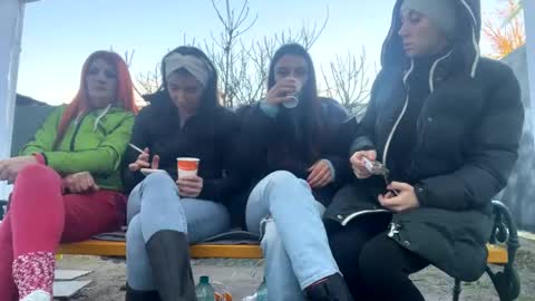 Snapshot of hotfallinganna chatting on 01.04.25 Anna online show from 01.04.25