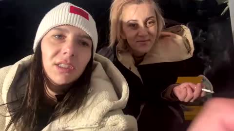 Snapshot of hotfallinganna chatting on 02.04.25 Anna online show from 02.04.25