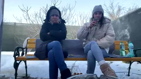 Snapshot of hotfallinganna chatting on 02.23.25 Anna online show from 02.23.25