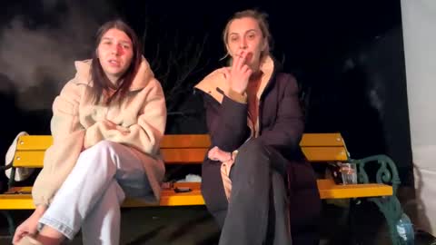 Snapshot of hotfallinganna chatting on 02.28.25 Anna online show from 02.28.25