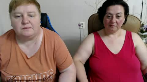 Snapshot of hotfiremommy chatting on 06.20.26 LimonkaFire online show from 06.20.26