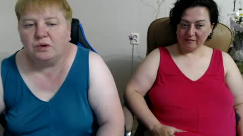 Snapshot of hotfiremommy chatting on 06.26.26 LimonkaFire online show from 06.26.26