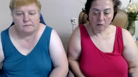 Snapshot of hotfiremommy chatting on 07.14.26 LimonkaFire online show from 07.14.26