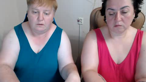 Snapshot of hotfiremommy chatting on 07.15.26 LimonkaFire online show from 07.15.26