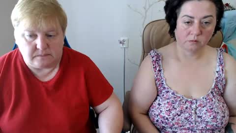 Snapshot of hotfiremommy chatting on 07.25.26 LimonkaFire online show from 07.25.26