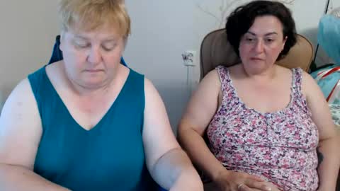 Snapshot of hotfiremommy chatting on 07.27.26 LimonkaFire online show from 07.27.26
