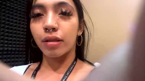 hotfucking_queen1111 online show from 04.19.26