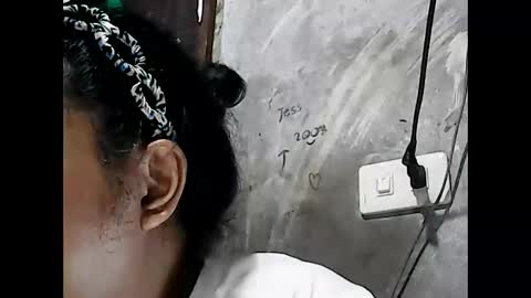 Snapshot of hothadjiee chatting on 10.10.25 hardfuckerxxxxx online show from 10.10.25