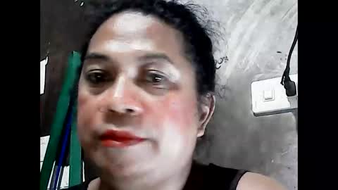 Snapshot of hothadjiee chatting on 10.17.25 hardfuckerxxxxx online show from 10.17.25