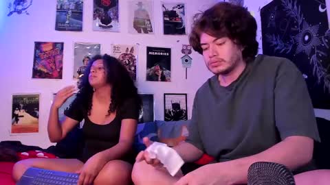 Sam and Nico online show from 05.04.26