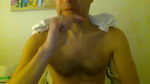 hottitan  twitter Marianoshcam online show from 10.20.25