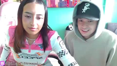Snapshot of hotlatinocouple__ chatting on 06.11.26 Eevee Zoro online show from 06.11.26