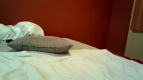 Snapshot of hotmakenzie chatting on 02.12.25 Makenzie online show from 02.12.25