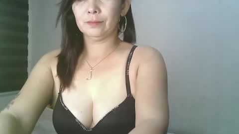 hotmamajen4u online show from 04.22.26