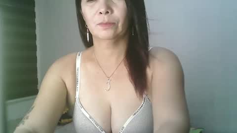 hotmamajen4u online show from 05.04.26