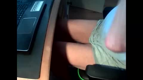 Snapshot of hotmassage50 chatting on 09.19.25 hotmassage50 online show from 09.19.25