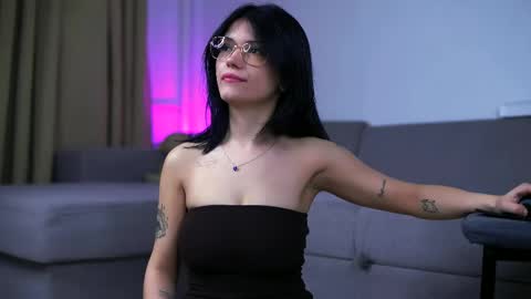 Snapshot of hotmollyx chatting on 06.01.26 Molly online show from 06.01.26