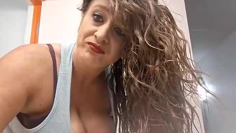 hotmom0610 online show from 04.29.26