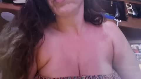 hotmom0610 online show from 06.01.26