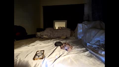 Snapshot of hotrox6942 chatting on 10.23.25 hotrox6942 online show from 10.23.25