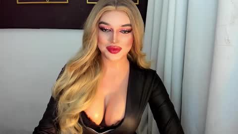 Snapshot of hotstellacumxxx chatting on 02.28.26 STELLA online show from 02.28.26