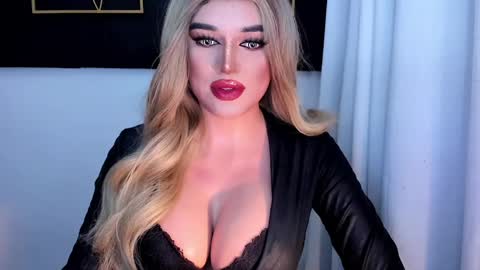 Snapshot of hotstellacumxxx chatting on 03.06.26 STELLA online show from 03.06.26