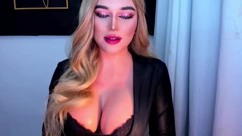 Snapshot of hotstellacumxxx chatting on 03.07.26 STELLA online show from 03.07.26