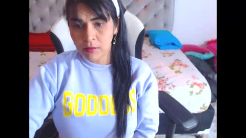 Snapshot of hotsweet_69 chatting on 02.21.26 hotsweet 69 online show from 02.21.26