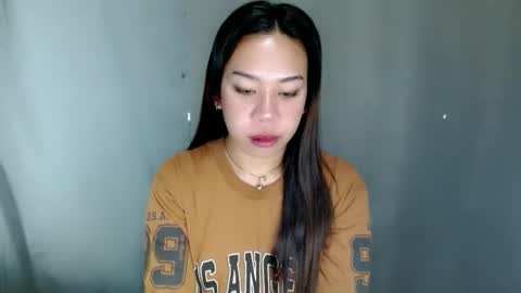 Snapshot of hott_cumforyou chatting on 04.19.26 jelaigrande online show from 04.19.26