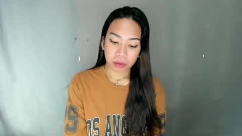 Snapshot of hott_cumforyou chatting on 04.24.26 jelaigrande online show from 04.24.26