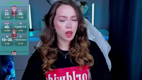 Snapshot of hottease_pvt chatting on 12.22.25 hello Im Eva online show from 12.22.25