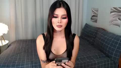 ZANDRA online show from 06.05.26