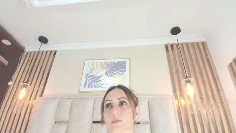 Snapshot of hottest_mature__ chatting on 09.23.25 Natalie online show from 09.23.25