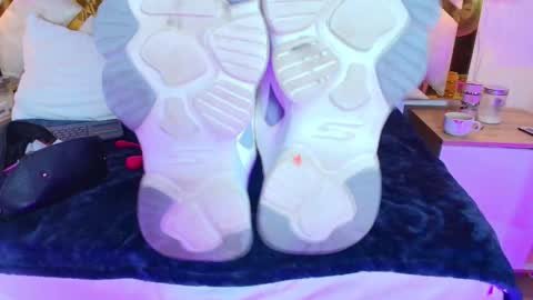 Snapshot of hottest_mature__ chatting on 10.12.25 Natalie online show from 10.12.25