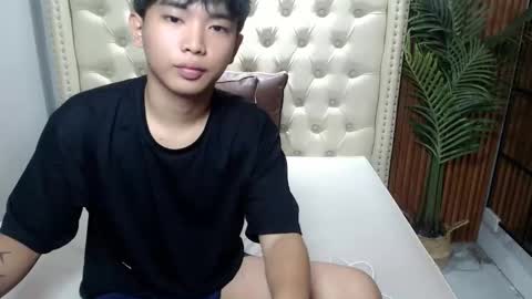 hottestloues online show from 06.10.26