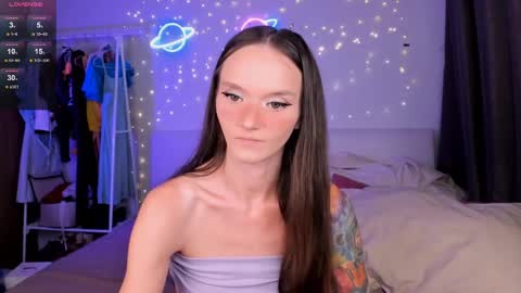 Snapshot of hottiesteverly chatting on 02.11.25 Jane online show from 02.11.25