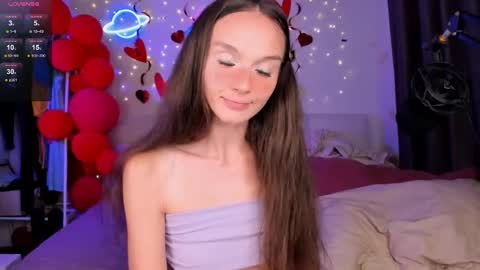 Snapshot of hottiesteverly chatting on 03.08.25 Jane online show from 03.08.25