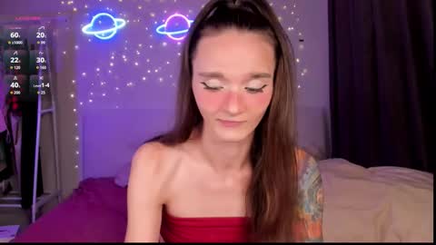 Snapshot of hottiesteverly chatting on 11.18.25 Jane online show from 11.18.25