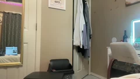 Snapshot of hottiewithabody101 chatting on 11.16.25 hottiewithabody101 online show from 11.16.25