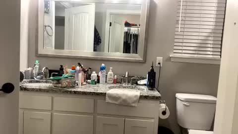 Snapshot of hottiewithabody101 chatting on 11.17.25 hottiewithabody101 online show from 11.17.25