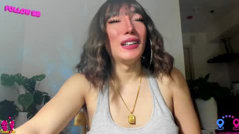 Snapshot of hottycrishinaxx chatting on 01.29.25 crishinahotty online show from 01.29.25