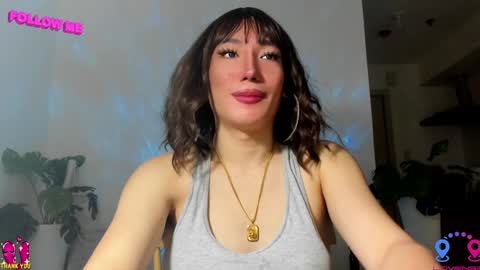 Snapshot of hottycrishinaxx chatting on 02.08.25 crishinahotty online show from 02.08.25