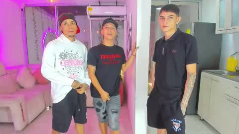 Snapshot of houseofwarrios chatting on 11.06.25 we are Harry Jersi pablo and our mod talco online show from 11.06.25