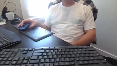 Snapshot of hoverday chatting on 02.09.26 hoverday online show from 02.09.26