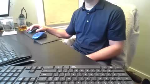 Snapshot of hoverday chatting on 03.13.26 hoverday online show from 03.13.26