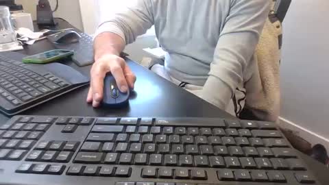 Snapshot of hoverday chatting on 03.13.26 hoverday online show from 03.13.26