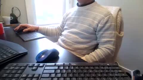 Snapshot of hoverday chatting on 03.17.26 hoverday online show from 03.17.26