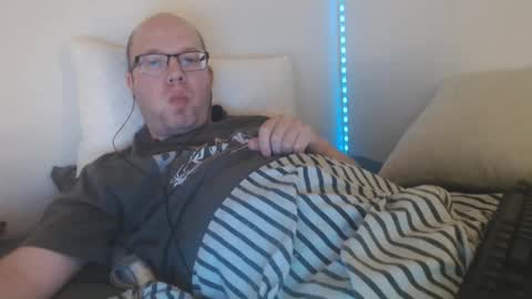 Snapshot of hoyboydkk chatting on 10.06.25 Christian online show from 10.06.25