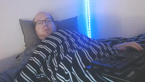 Snapshot of hoyboydkk chatting on 11.24.25 Christian online show from 11.24.25