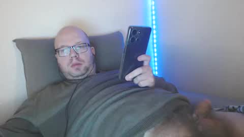 Snapshot of hoyboydkk chatting on 02.02.26 Christian online show from 02.02.26